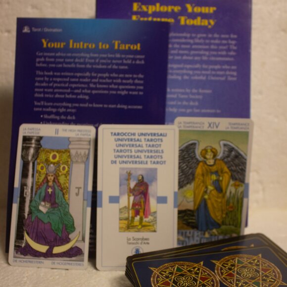 Tarot Kit for Beginners Including Book and Deck of Tarot Cards - Picture 7 of 9